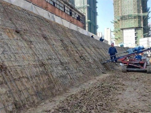 科尔沁左翼后建筑边坡支护